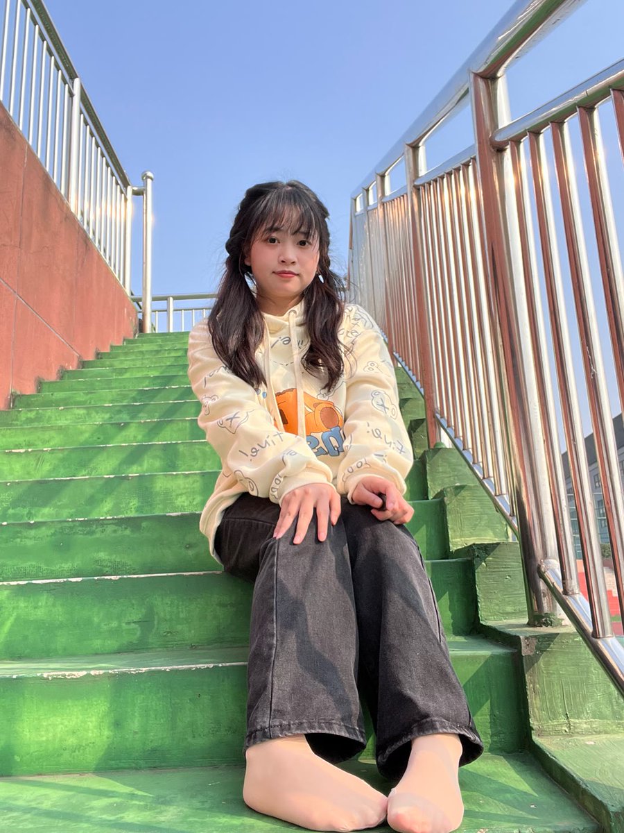 junliu2003's tweet photo. 脚底印花 https://t.co/ong39A29vD