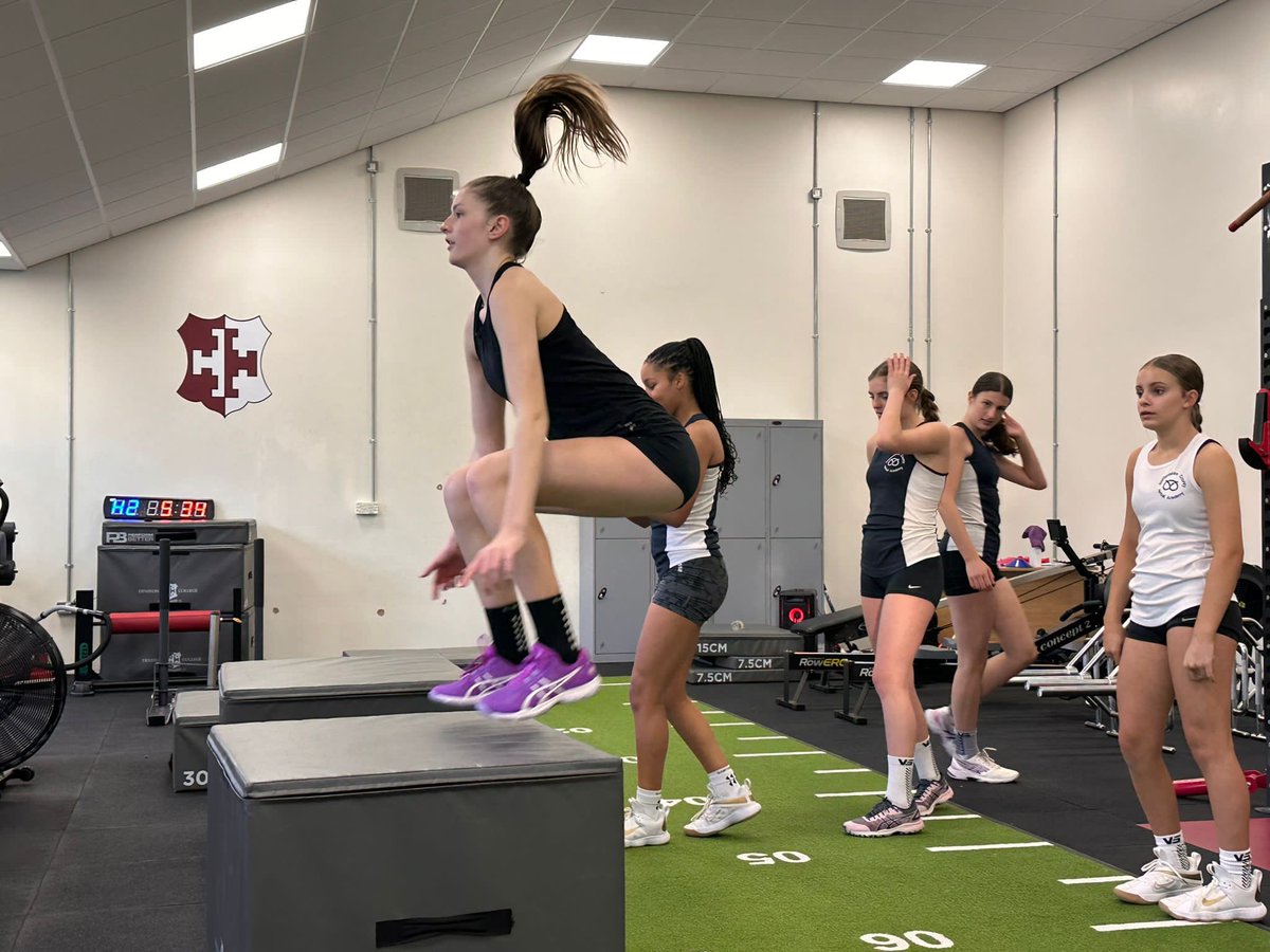 SCNA_Netball's tweet photo. A huge Thankyou to @DenstoneSport @DenstoneCollege for supporting the development of our County pathway by hosting us for our SnC this season in your fantastic new athletic development space under the guidance of Tom Williamsβ expertise!
#TeamStaffs #Prepared #PlayerFocused https://t.co/l16QfGrTsJ