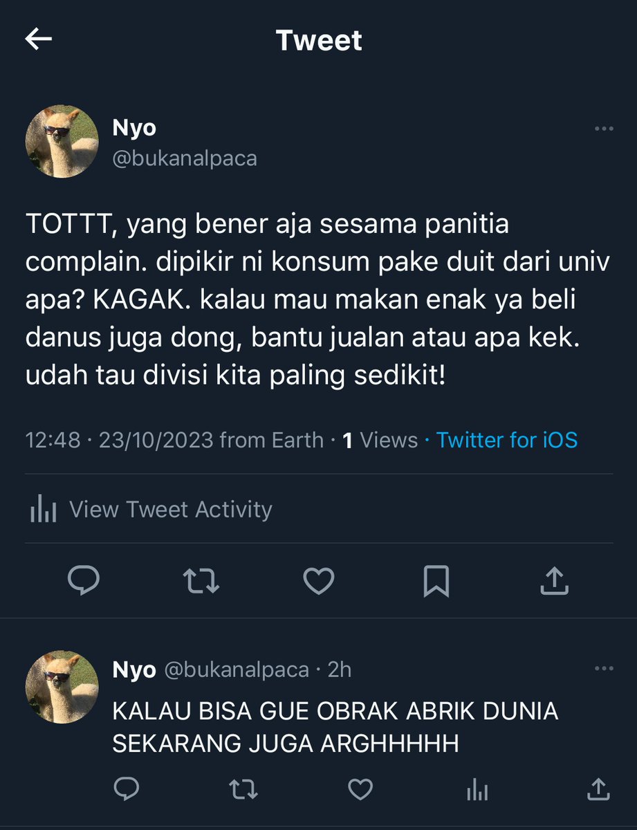 Iittlenam's tweet photo. #옞놔 #noye 🇮🇩 few tweets au!!

alpaca lagi berkeluh kesah karena divisinya kena complain sana-sini sampai dengar dari sesama teman kepanitiaannya juga. tapi dia sendiri lupa, pacarnya itu... ketua pelaksananya.

#dolpaca #yeno https://t.co/P6glD7MRbf