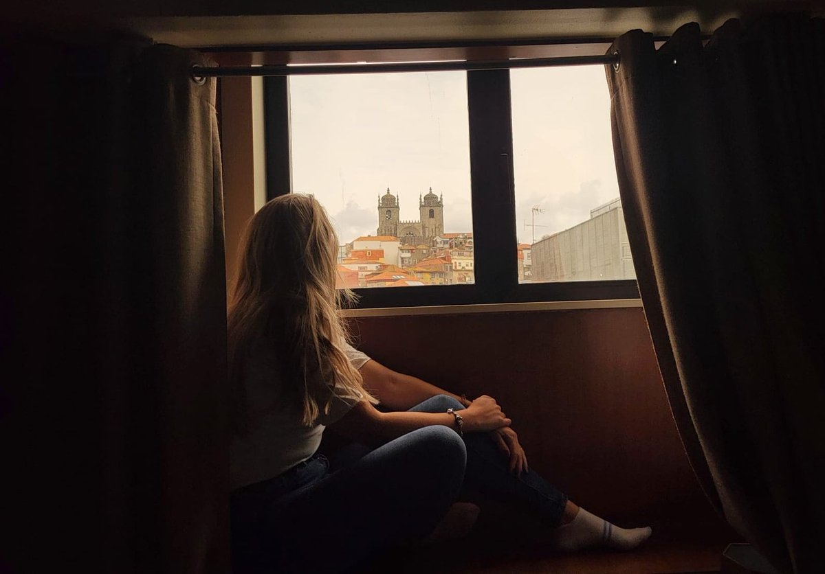 LyLy1992's tweet photo. Viajar y soñar suenan parecido. 💭✈️📍🇵🇹🥹🫶🏻 https://t.co/jHPwYGYwO0