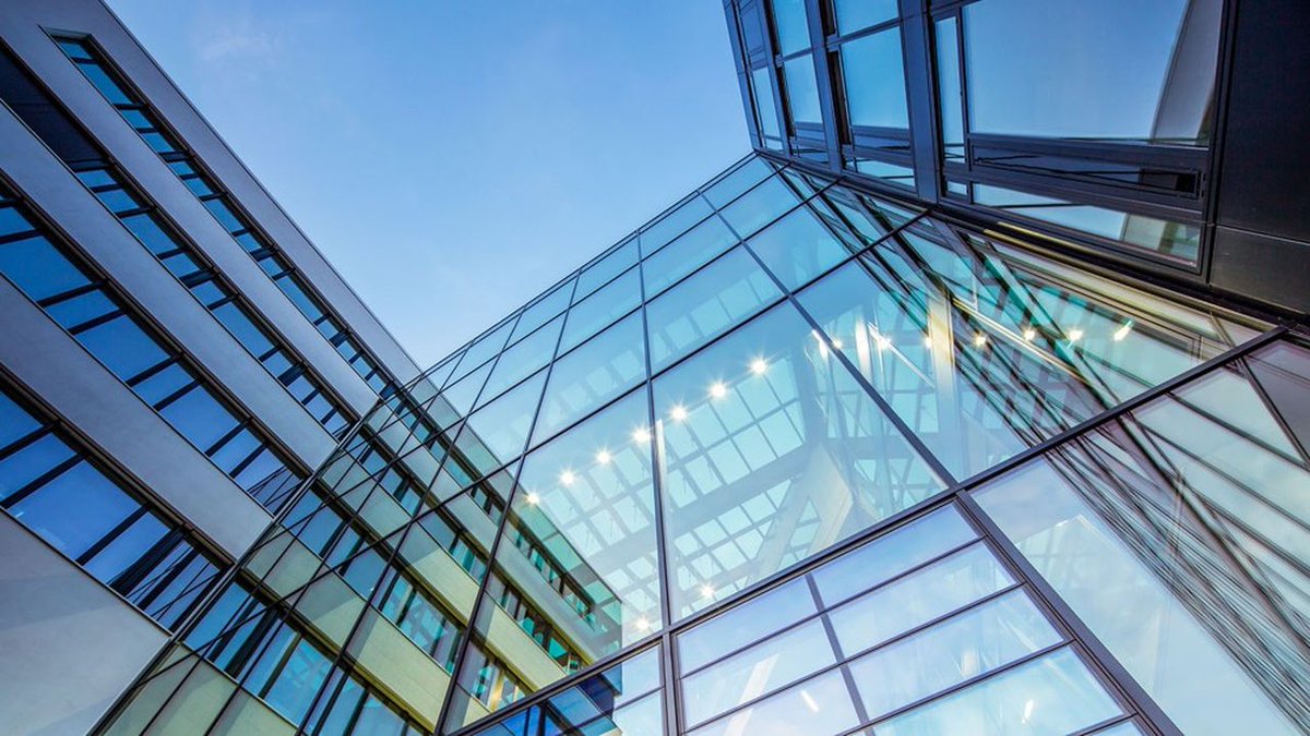 PhilippeCanepa's tweet photo. 🏠 Vous cherchez à sécuriser votre retraite avec des revenus réguliers ? Les Sociétés Civiles de Placement Immobilier (SCPI) pourraient être votre solution. 👀 Ces placements immobiliers, générant des revenus locatifs récurrents, ont affiché une performance moyenne de (1/5) https://t.co/TJDtxoXuBD