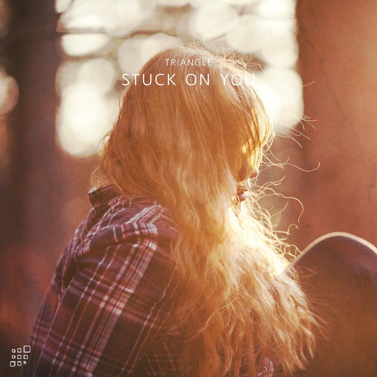 日本人DJ/プロデューサー、Triangleによる新曲「Stuck On You」が10月27日(金)にColors Recordingsからリリース決定！

リズミカルなベースラインとビートが醸し出すサウンドが心地いい楽曲となっています✨

リリースをお楽しみに🎶

<a href="/colors_rec/">Colors Recordings</a>