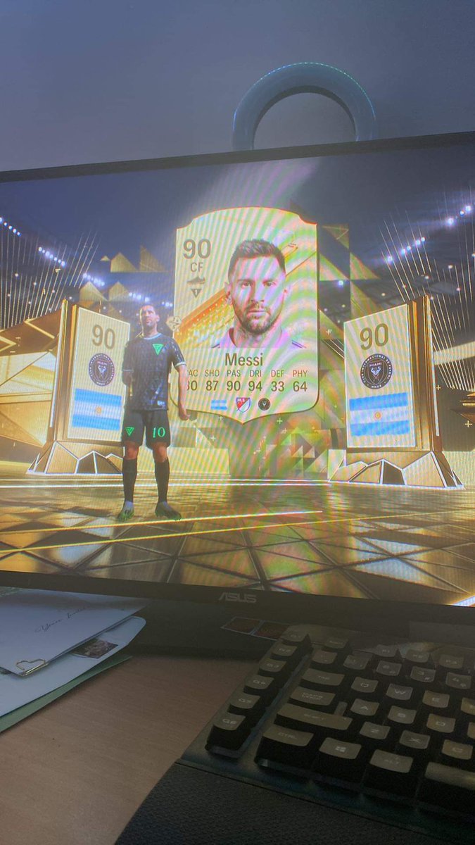 ToilerHD's tweet image. Seeing as I didn’t stream this weekend league, here’s what we got for 18-2 rewards. First time we’ve been done very nicely! Team getting better too!