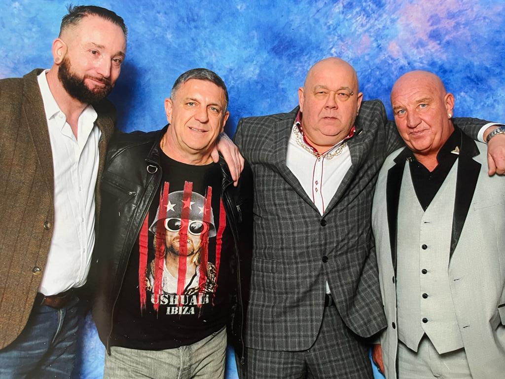 Lost big Shawn 2 years ago, now DC's gone as well. Live each day like it could be your last people, because we just don't know what's around the corner. C
@davecourtney666