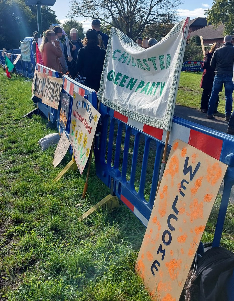 BrightonAntifascists tweet media