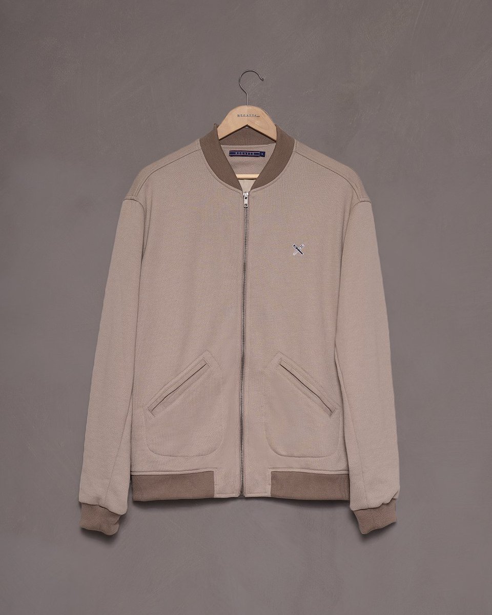 Wardrobe refresh 💙 Stay warm and wrap up in style!

Knit Bomber Jacket - P1,995 

Explore this collection at bit.ly/Regatta-Lifest… and in-stores! #RegattaLife #RegattaLaDolceVita