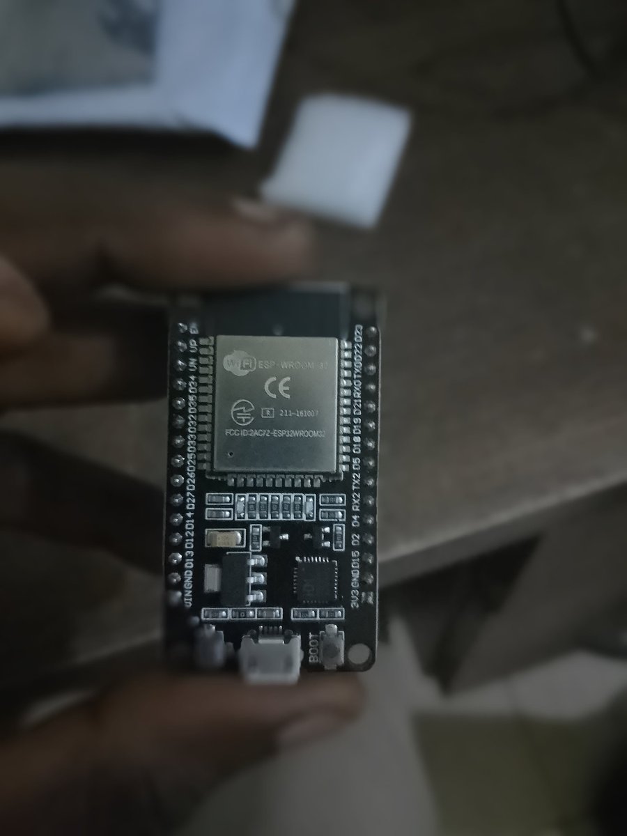 OdiwuorAlvin's tweet image. Fried this esp microcontroller with excessive power, lesson learnt.  #esp32  #IoT #arduiono #