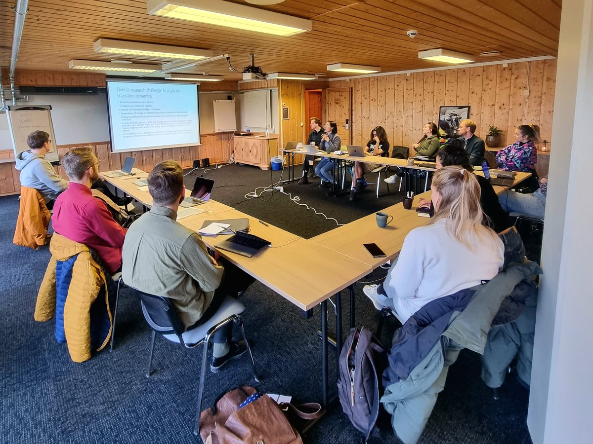 Last week the @GemSusTrans group on #sustainabilitytransitions (@TIK_senteret @KultEnergi  @SINTEF) had a 2-day seminar to discuss project ideas, research designs/methods, next year's #IST2024 conference in Oslo and more. Fun and inspiring in beautiful mountain environment!