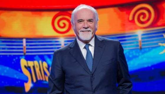 lapersistenza's tweet image. Quesa è una foto recente di Antonio Ricci.
Riconoscete il simbolo alle sue spalle, vero?