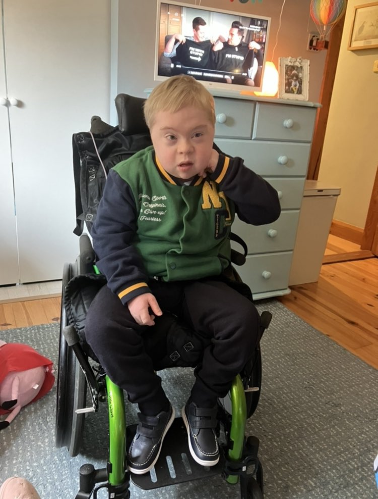 Is anyone aware of a company, pref Irish who specialise in adaptive clothing? I’m looking for a jacket for my son, a wheelchair user & warm but not bulky. He is very small for his age 18 but a 7-8 size but he is quite wide but very short. Impossible to get a jacket to fit. 😓