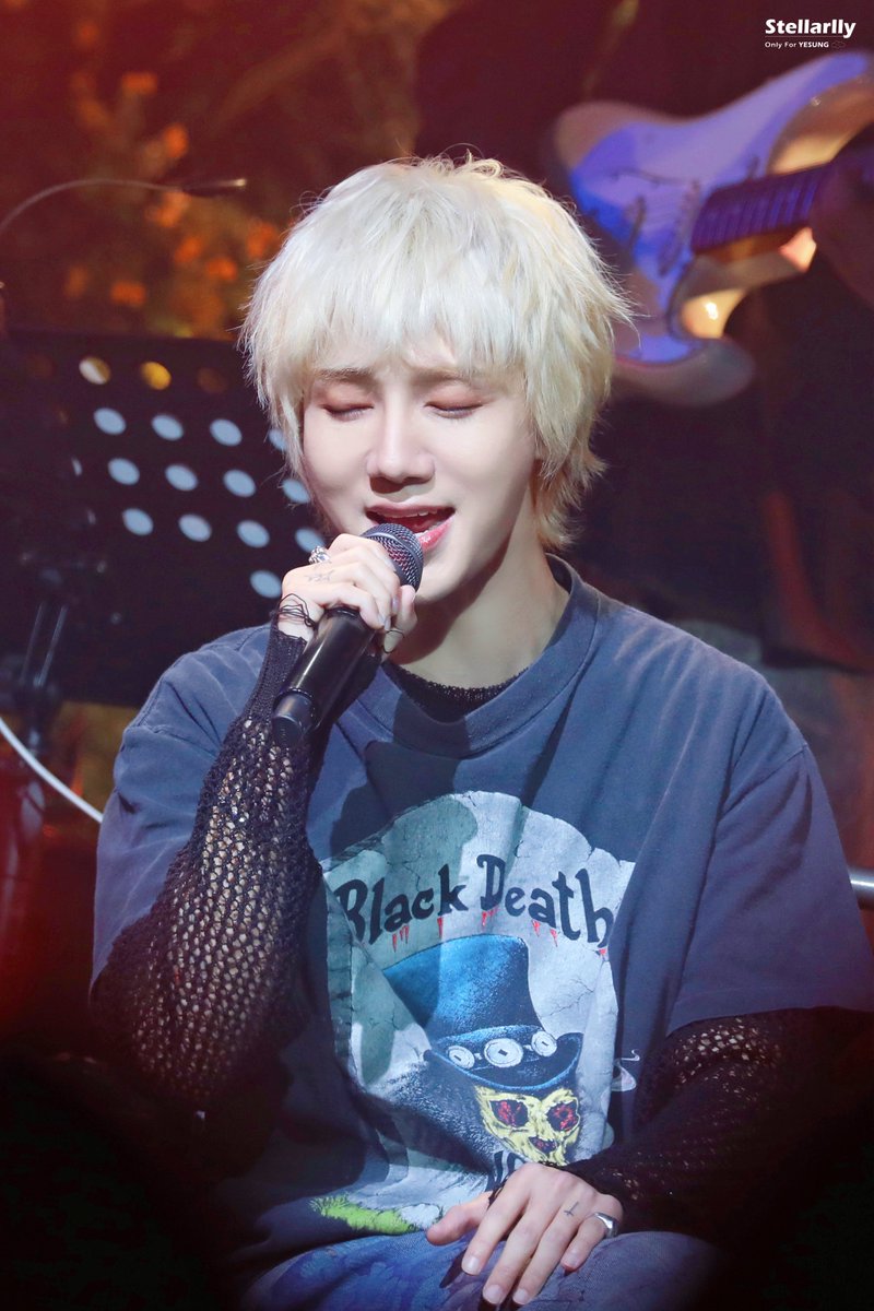 Stellarlly's tweet photo. 231021 Unfading Sense

🤍

#슈퍼주니어 #SUPERJUNIOR  
#예성 #YESUNG #艺声 #イェソン 
@shfly3424 https://t.co/KmmTfjrh5J