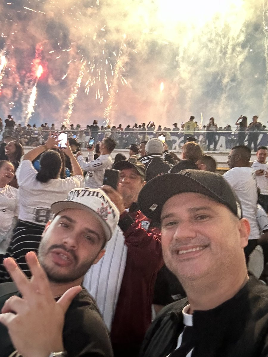 AlbaMarcio's tweet photo. Vai Corinthians … https://t.co/o7Xpau7TmY