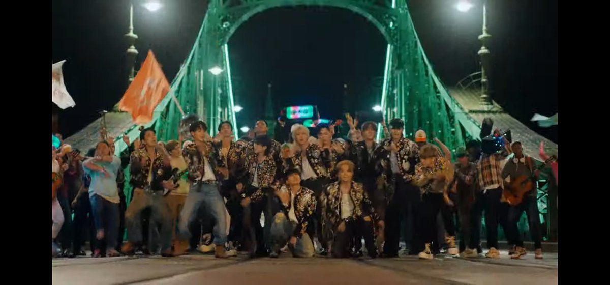 ahga17n's tweet photo. GOD OF MUSIC MV OUT NOW
THE MUSIC VIDEO IS SOOOOO GOOD AND SATISFYING!!!!

#SEVENTEEN #SEVENTEENTH_HEAVEN https://t.co/eE6oGYkQLX