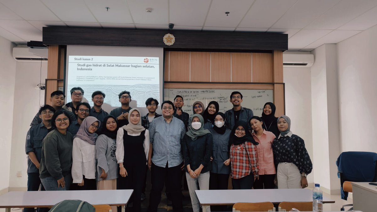 Gassing up the morning with some methane hydrates talk at Geophysics program of Gadjah Mada University.