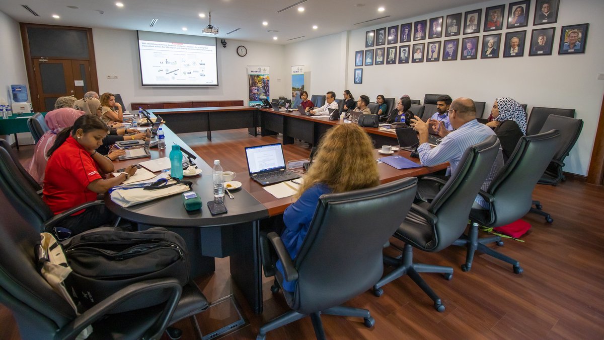 WorldFishCenter's tweet photo. 📣Today's the 1st day of the Inception Workshop on the '#ClimateAdaptive, Inclusive, Nature-based #Aquaculture in Malaysia &amp; #SolomonIslands.'

📷Photos from today's discussions include clarifying roles and responsibilities, fostering collaboration and rapport, and action points. https://t.co/aRgmhtVmim