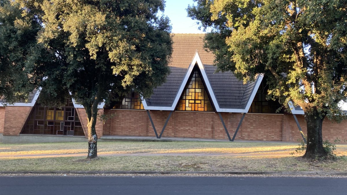 matt_skoss's tweet image. What mathematical conversations might be provoked?
How might we use @cabri, @geogebra or @Desmos to explore or demonstrate #linearfunctions? #lessonstarter
I came across the church while driving through #Orange, NSW.
