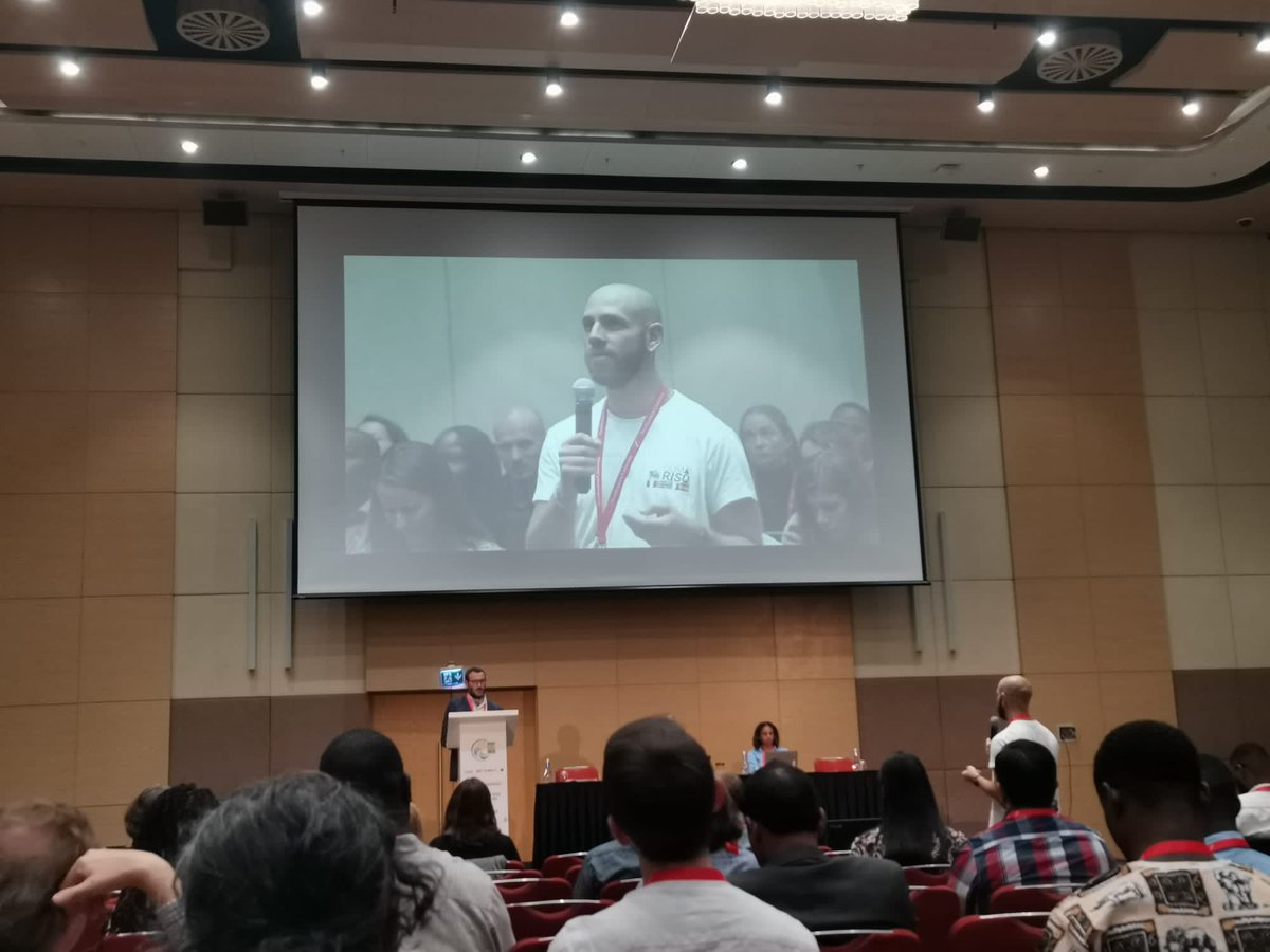 DaviFaranda's tweet image. We begin #wcrposc23  by discussing with @carlo_tuitter from @copernicusecmwf  about the need of communicating the urgency of #climaterecords but also the opportunity for mitigation and adaptation . 
The future is still in our hands 🌍. That’s the message from @CityofKigali Africa