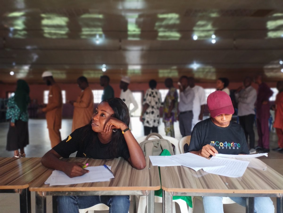 coderina's tweet image. Kick-off in a moment
We are about to start the exciting journey of our training workshop for #FLL coaches of Federal Unity Colleges at FEDERAL SCIENCE AND TECHNOLOGY COLLEGE, OROZO, ABUJA
Huge thanks to our sponsors and partners
#coderinaib
#sap @FIRSTLEGOLeague @LEGOFoundation
