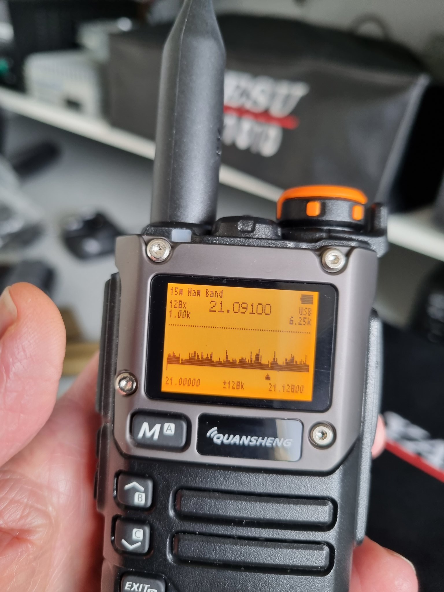 PE1RDP on X: Patched the Quansheng UV-K5 #handheld #portable #radio  Firmware now with #SSB receive and nice #spectrum #display Range 18 - 1300  MHz #hamradio #hamr #AmateurRadio #HF #shortwave #VHF #UHF #transceiver