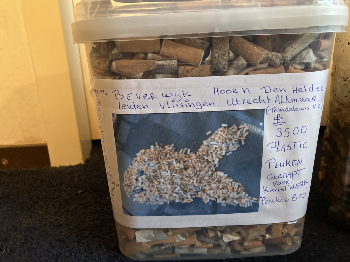 Els Quax uit Velsen-Noord heeft 7.645 #sigarettenfilters verzameld en gedoneerd aan het kunstwerk van Angelina Kumar.

Dank je wel voor het prachtige werk, Els!

#nocigarettefilterplease
#plasticpeukmeuk
#nofilterplease
#plasticbuttsmut
