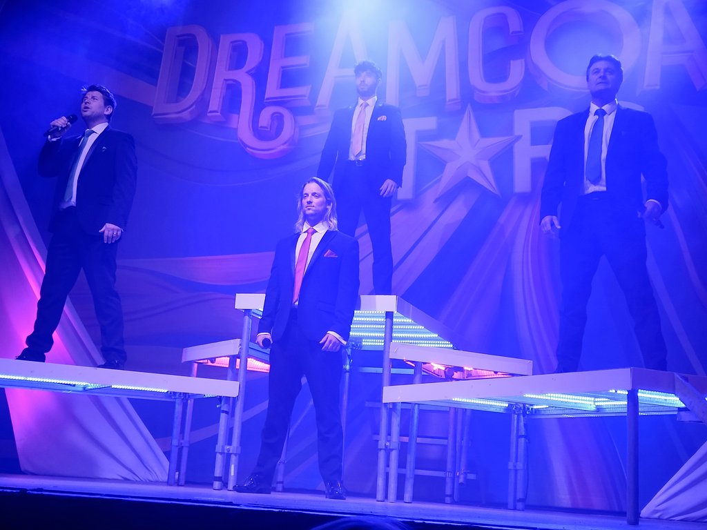 Xandra732's tweet photo. A few more photos from the amazing show at Victoria Hall in Stoke! #dreamcoatstars #johnbarrowman #keithjack @DreamcoatStars @keithjack @JohnBarrowman https://t.co/qgJdnqW7eM