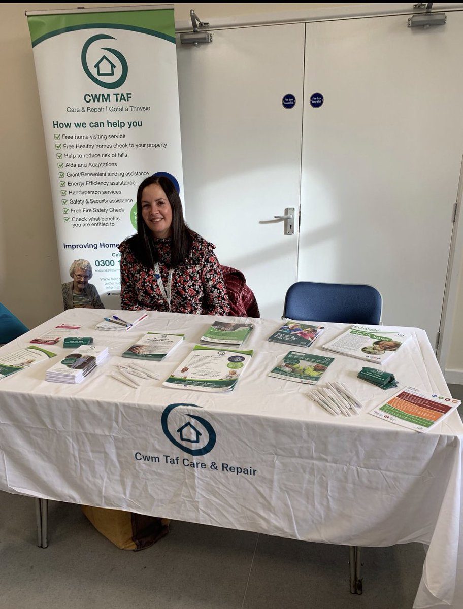 Pop and see our lovely @adelecwmtafcr at @PontyMuseum today. She will be there until 2pm. @InterlinkRCT @HUB_pontypridd @YourPontypridd @CRCymru @CynonTafHousing @WeAreTrivallis