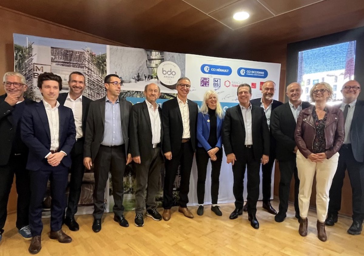 ECOMNEWS (@ecom_news) on Twitter photo 💼 #Montpellier : Un grand pas en avant ! La <a href="/CCIHerault/">CCI Herault</a> et <a href="/eiffage/">Eiffage</a> signent le Contrat de Promotion Immobilière du Nouveau Campus de #Cambacérès. Un futur hub éducatif et professionnel bit.ly/40bbVyQ <a href="/ADeljarry/">André DELJARRY</a> <a href="/EiffageImmo/">Eiffage Immobilier</a> @Montpellier_BS 💼 #Montpellier : Un grand pas en avant ! La <a href="/CCIHerault/">CCI Herault</a> et <a href="/eiffage/">Eiffage</a> signent le Contrat de Promotion Immobilière du Nouveau Campus de #Cambacérès. Un futur hub éducatif et professionnel bit.ly/40bbVyQ <a href="/ADeljarry/">André DELJARRY</a> <a href="/EiffageImmo/">Eiffage Immobilier</a> @Montpellier_BS