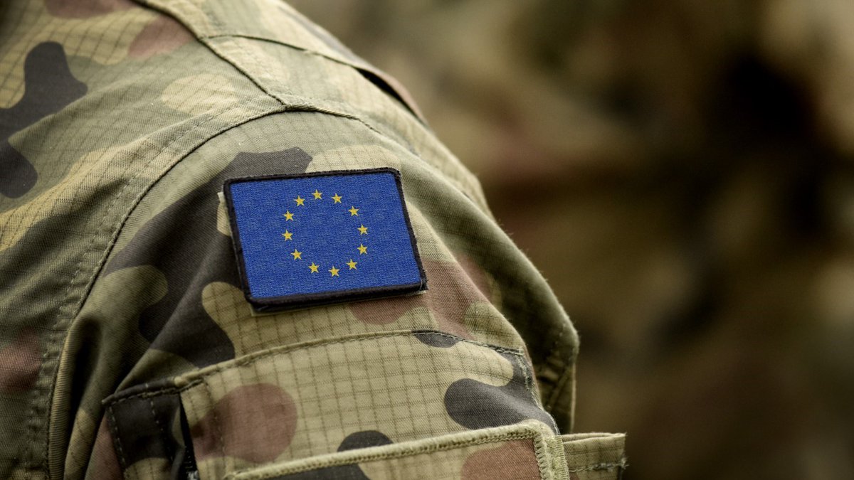 I support the creation of a European Armed Forces.

#Europe #EuropeanArmy #EuropeanArmedForces