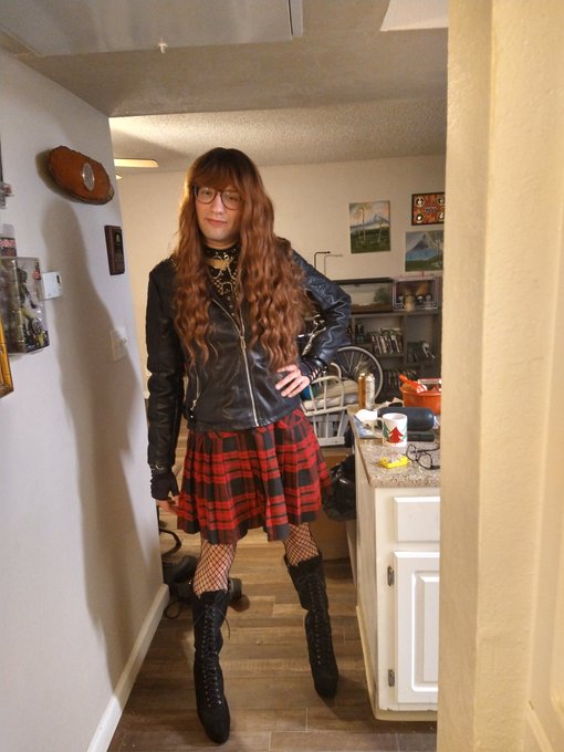 Falloutcookie’s pics and videos