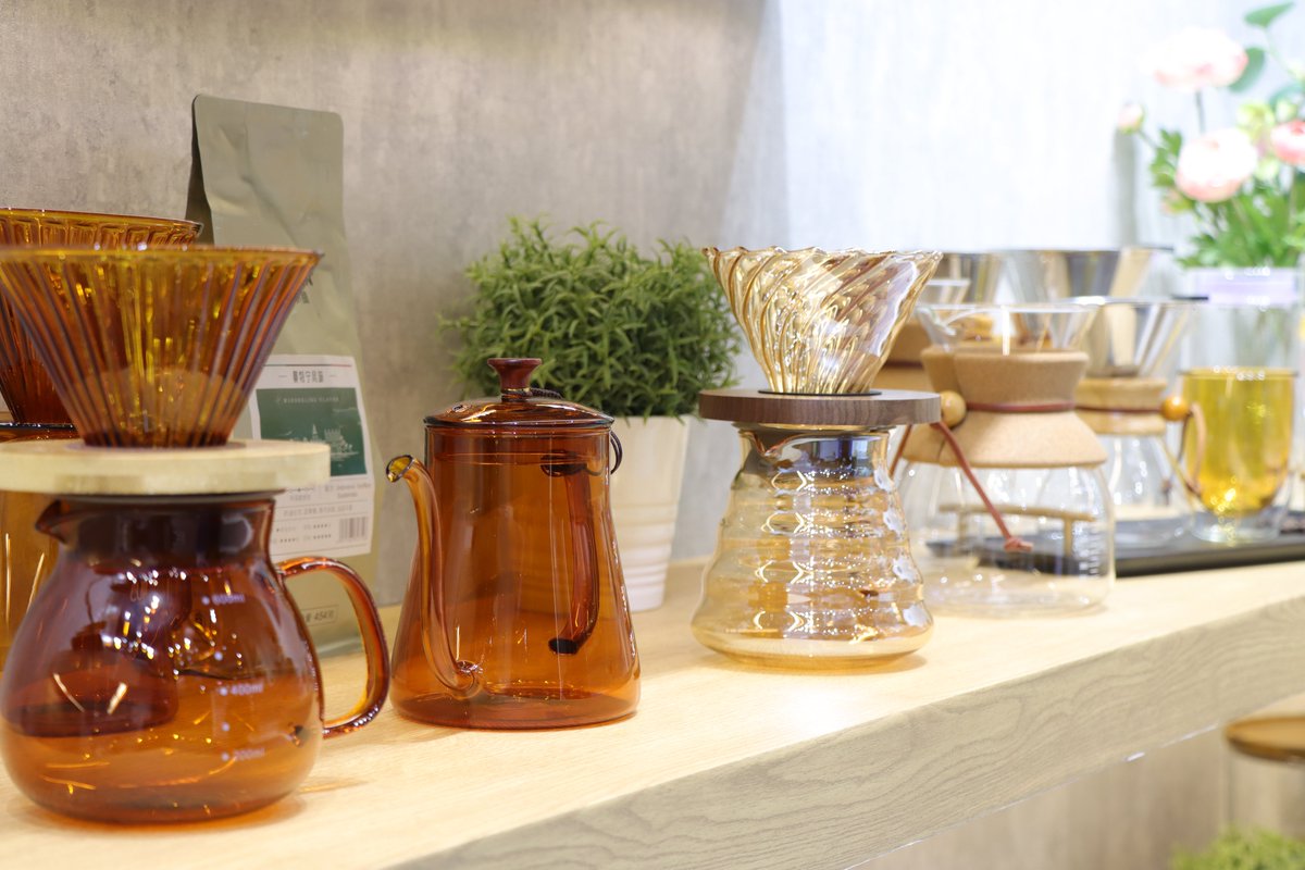 EkaGlassware's tweet image. 📢 Join us and explore more functional, elegant and trendy glass tableware collections at 134th Canton Fair Phase II from Oct. 23rd to 27th at our booth:
🥂 Glass Tableware: 15.1 I14-15
🤝 Our marketing team will be available to provide you new inspirations here.
#EKAGROUP