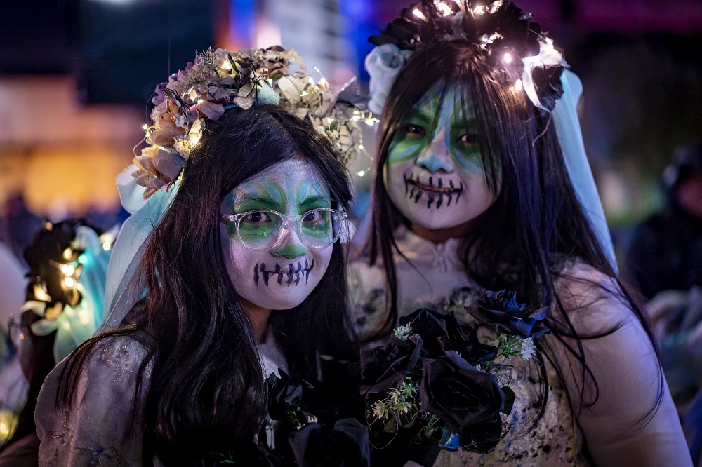 reishonger's tweet photo. Wist je dat #Halloween in #Ierland ontstaan is? En dat al onze huidige tradities daar hun oorsprong vinden? https://t.co/Jsq3RkPuox #reishonger #Ireland https://t.co/30xMv1G9Ti