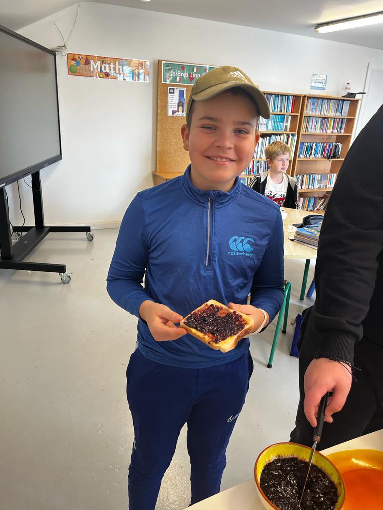 Blackberry picking and blackberry jam making in 5th and 6th class - Smiles all around. The finished product was delicious! 😊