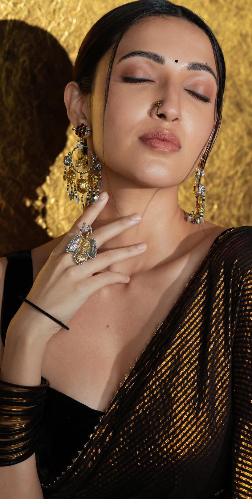 F9H_vcCWcAAYjCK?format=jpg&name=large