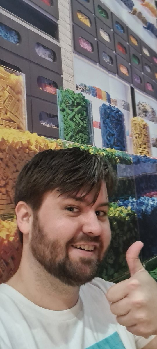 SvenHilbrants's tweet image. Sven in het nieuwe seizoen van #LEGOMASTERS? 

#LEGOWorld 😋