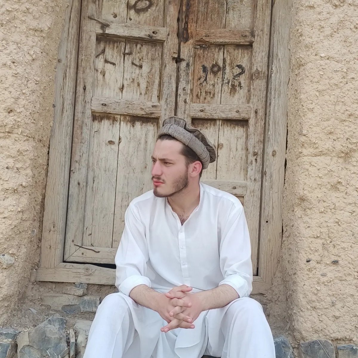 comrade_ali4's tweet photo. #NewProfilePic https://t.co/d5yD89YzVY
