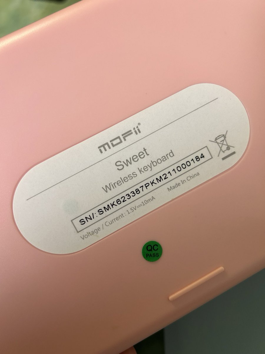 peachgajuu's tweet photo. ส่งต่อคีย์บอร์ด MOFii SWEET Full Size
⌨️ 1 usb reciever ใช้ได้ทั้งคีย์บอร์ดและเม้าส์
💓 สภาพ 90% มีกล่องและอปก.ทำความสะอาดให้ค่ะ
✅ 590 บาท รวมส่งค่ะ
#ส่งต่อคีย์บอร์ด #คีย์บอร์ดมือสอง #คีย์บอร์ดmofii #mofii #แป้นพิมพ์มือสอง #ส่งต่อแป้นพิมพ์ #แป้นพิมพ์ไร้สาย #ส่งต่อ https://t.co/JiN8hcDE9M