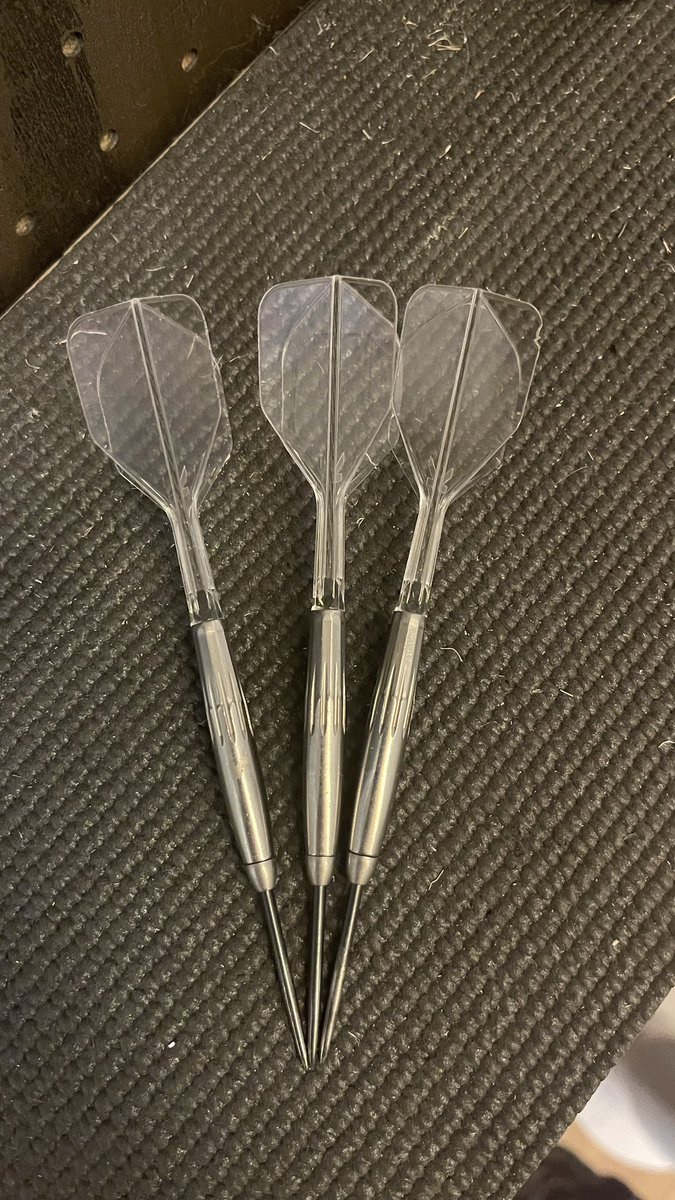 B1000uk's tweet photo. 9/24から使い始めて、ちょうど1ヶ月で４セット目に突入。３セットは約3,000円。
フライトだと４セット。おんなじくらいか。 https://t.co/WWtcRJzsBt