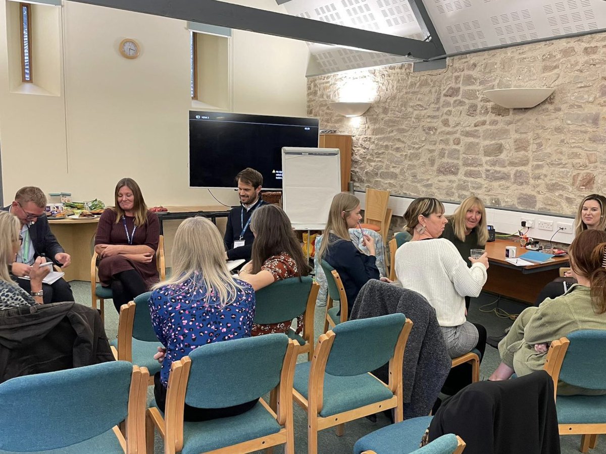 💜 Terrific Development Day in #Bristol all about legacies and in-memory #Fundraising. #ThankYou Emily @talkinglegacies, Amy & Chelsey @PebblebeachBton, Paul @CHSW. As well as our lovely attendees. hospice-ign.org.uk/training-and-e… #HIGN #Hospice #IncomeGeneration #Training #Networking