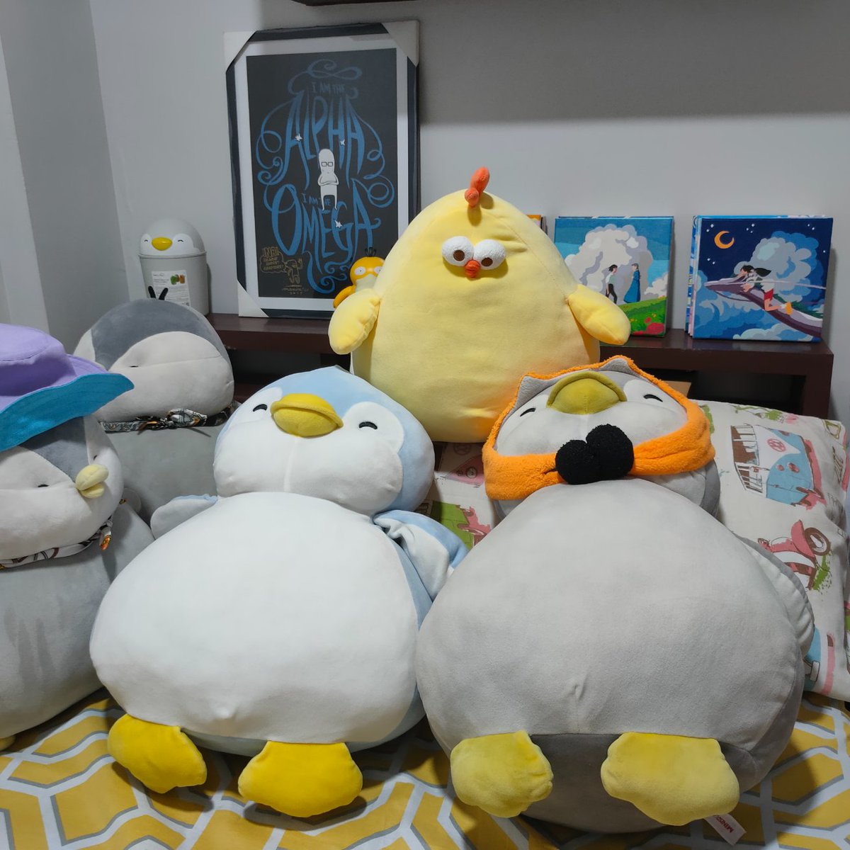 ChubbyPingu's tweet photo. Clearly, someone is in need of a bath. Do you agree? 🤣 #penguins #chubbypingu #cute #cutepenguin #pingu #fat #penguinplushie #penguinplush #penguin #plushie #tonton #chubby #pochapeng #포챠펭 #dundun #minisoplush https://t.co/zpdsGnFCmD