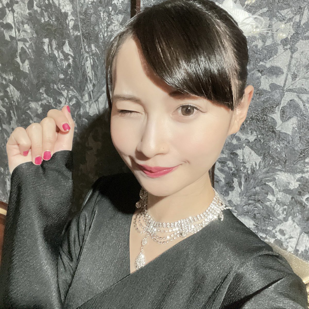 luca_mochizuki's tweet photo. ナイトイン　みゆきさんにて
19:30から歌わせていただきます！！
室蘭市白鳥台2-42-6
0143-59-4274

宜しくお願い致します🤲 https://t.co/Q3u2656Jrw