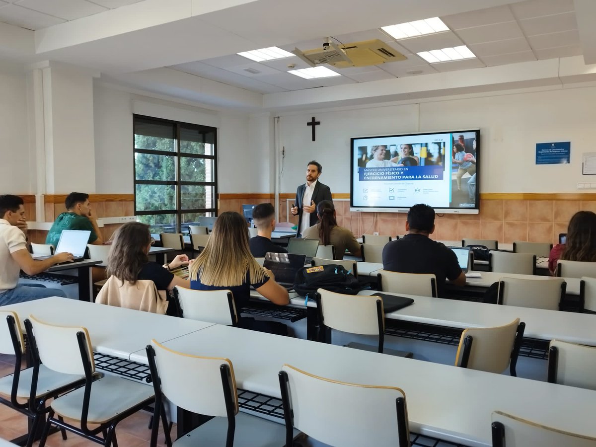 Por fin llegó la hora🕒📆

Inauguramos esta II Edición del Máster Universitario en #Ejercicio Físico y Entrenamiento para la #Salud de <a href="/GIFYNAD_UCAM/">Fisiología y Nutrición Aplicada al Deporte - UCAM</a> y <a href="/UCAM/">UCAM Universidad</a> 

🚀 Iniciamos el fin de semana con el módulo de "Métodología para la investigación"