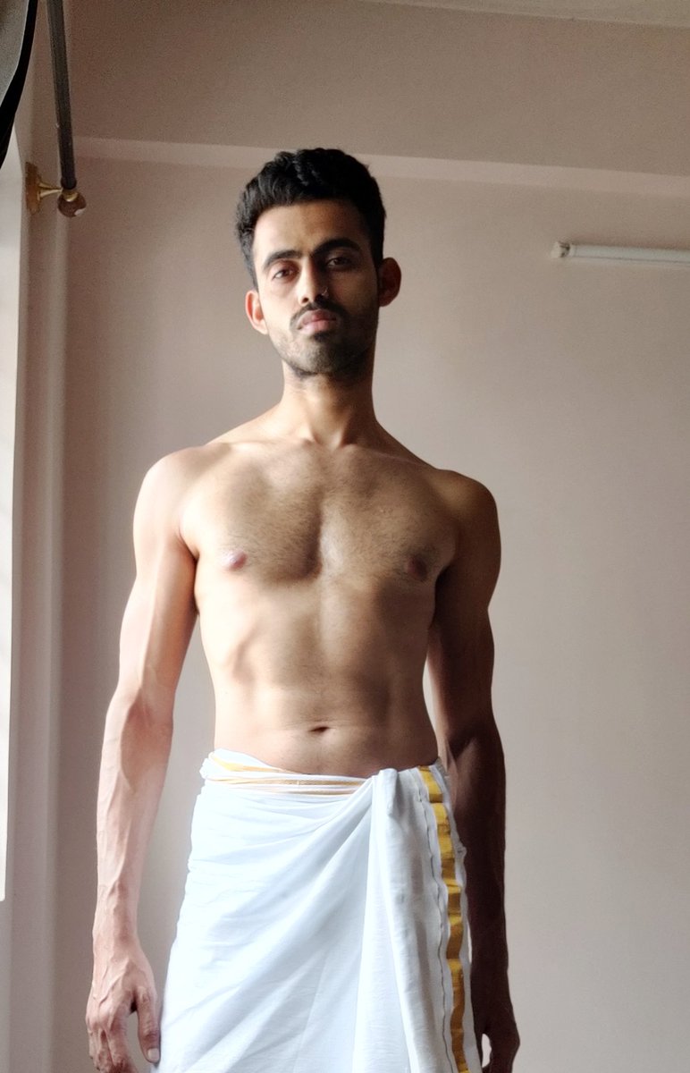 Been sometime. #shirtlessindianmen #menindhoti #mundu #menofkerala #malayali_vibes