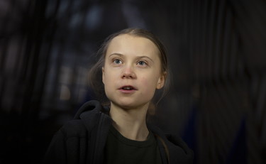 GiancarloDeRisi's tweet image. La guerra di #Gaza costa cara a Greta #Thunberg: non sarà più nominata nei #programmi scolastici #israeliani,
ha detto il ministro dell’Istruzione
di TelAviv. A scatenare la bufera
la #foto di Greta in cui agita un cartello #antisraeliano con su scritto "stare con Gaza"