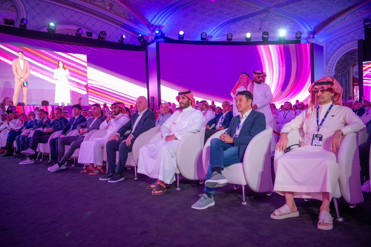 Spa_Eng's tweet photo. HRH the Crown Prince also announces the establishment of the Esports World Cup Foundation, a non-profit organization that aims to drive a new era of collaboration between esports stakeholders and to enhance the sector’s sustainability.
#esportsworldcup
#SPAGOV https://t.co/586qzQjcku