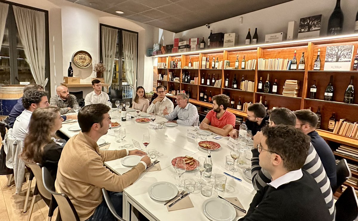 En el marc del II Congrés del <a href="/ForumDemocrata/">Fòrum Demòcrata</a>, vam fer un sopar-col·loqui amb l’exconseller d’Economia Jaume Giró. Va defensar una política útil, pragmàtica i realista des del sobiranisme i el centre. Un discurs necessari que fa massa temps que no escoltem en alguns sectors.