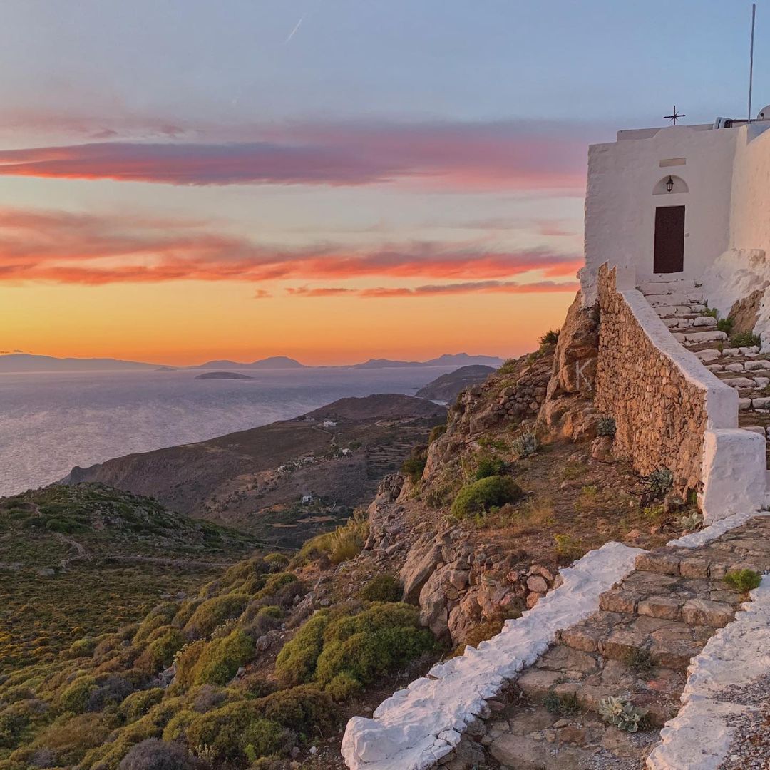 VisitPatmos's tweet image. Walking up the stairs to the top of the hill to enjoy the sunset view of #Patmos!

patmos.gr

📷: Jacopo (instagram.com/jacopo_gago)
    
#visitpatmosisland #visitpatmos #patmos #patmosisland #visitgreece #greece #weddings #Monastery #villages #hiking #beaches #Πάτμος