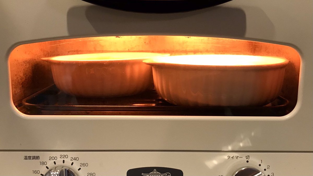 mainooyatsu's tweet photo. ここ3年オムライスはこの作り方🍳
レンジとトースターで簡単✨
同時に複数作れるのが嬉しい！ https://t.co/E5ufbYpnwF