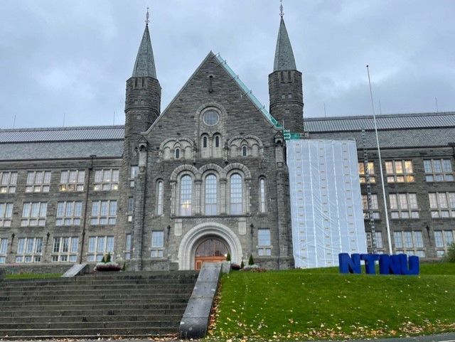 ADIM Team - Linguists at work! tweet media