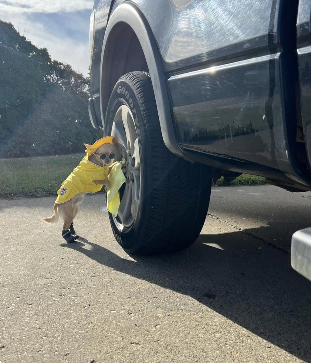 เงินเดือนเท่าไหร่อะถามจิง5555555