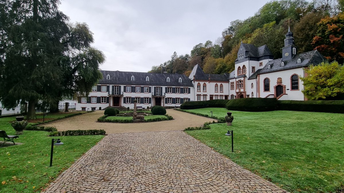 Excited to have the chance to spend several days in the famous Schloss Dagstuhl to discuss the future of Edge AI. Thanks for the invitation <a href="/aaronyiding/">Aaron Ding</a> !